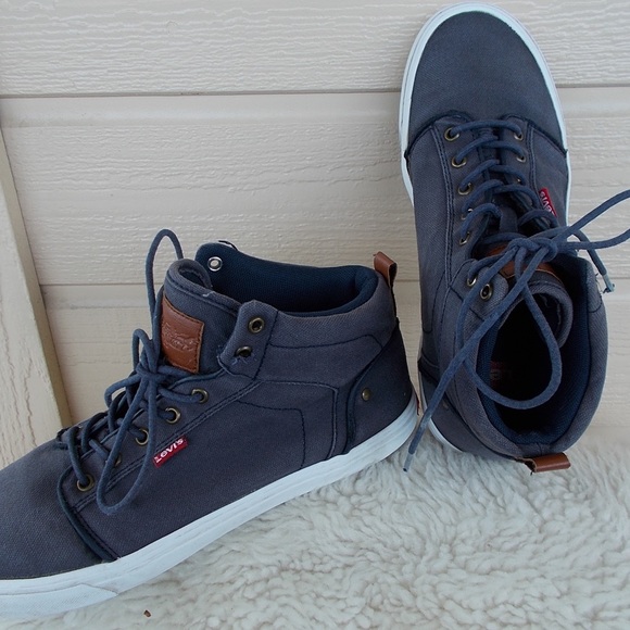 levis high ankle shoes